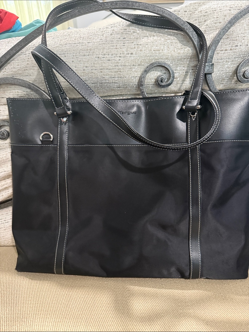 Targus Black Nylon and Faux Leather Work Tote